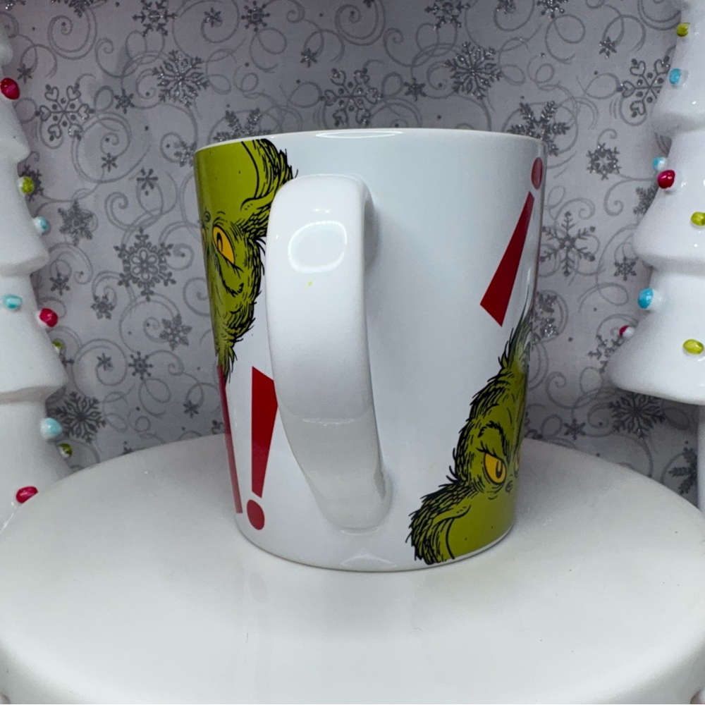 How The Grinch Stole Christmas 65th Anniversary Stockings Ceramic Coffee Mugs x2 - Picture 9 of 12